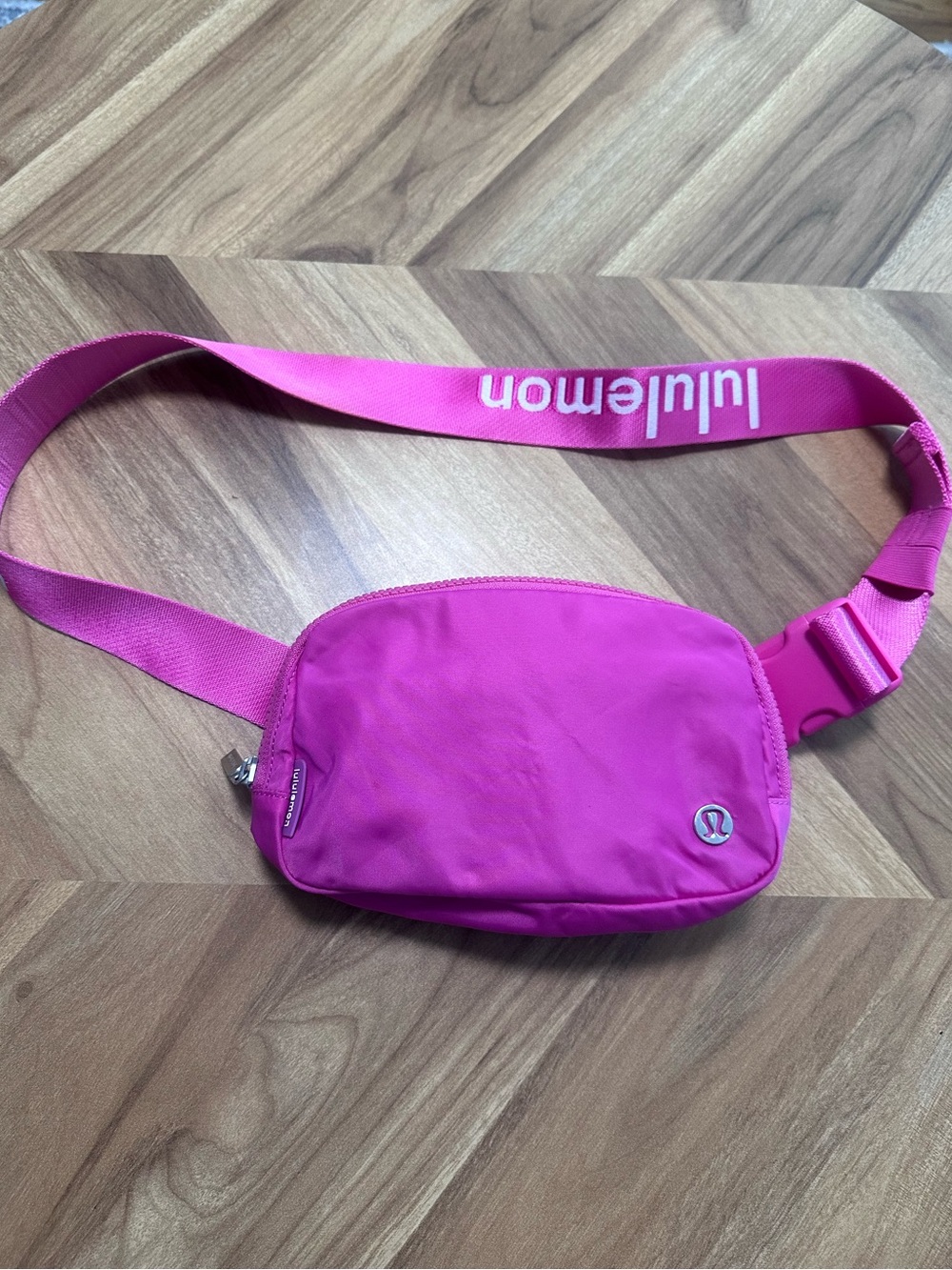 Lululemon hot pink Everywhere belt bag crossbody purse